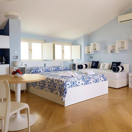 Suite Aphrodite - Exclusive Flat Σαλέρνο Εξωτερικό φωτογραφία