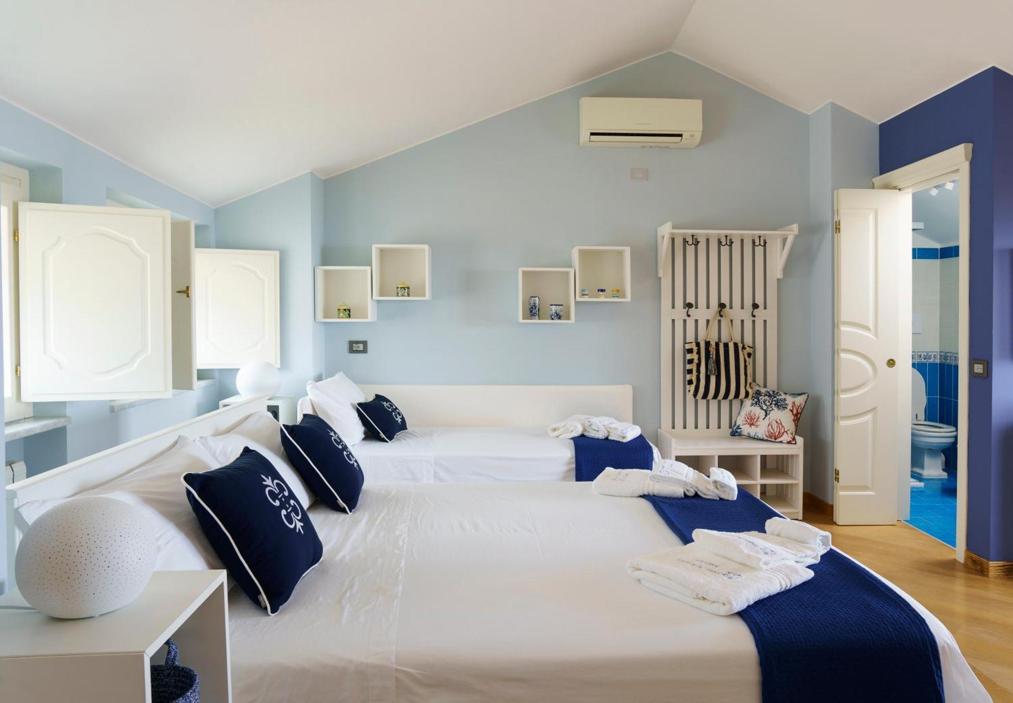 Suite Aphrodite - Exclusive Flat Σαλέρνο Εξωτερικό φωτογραφία